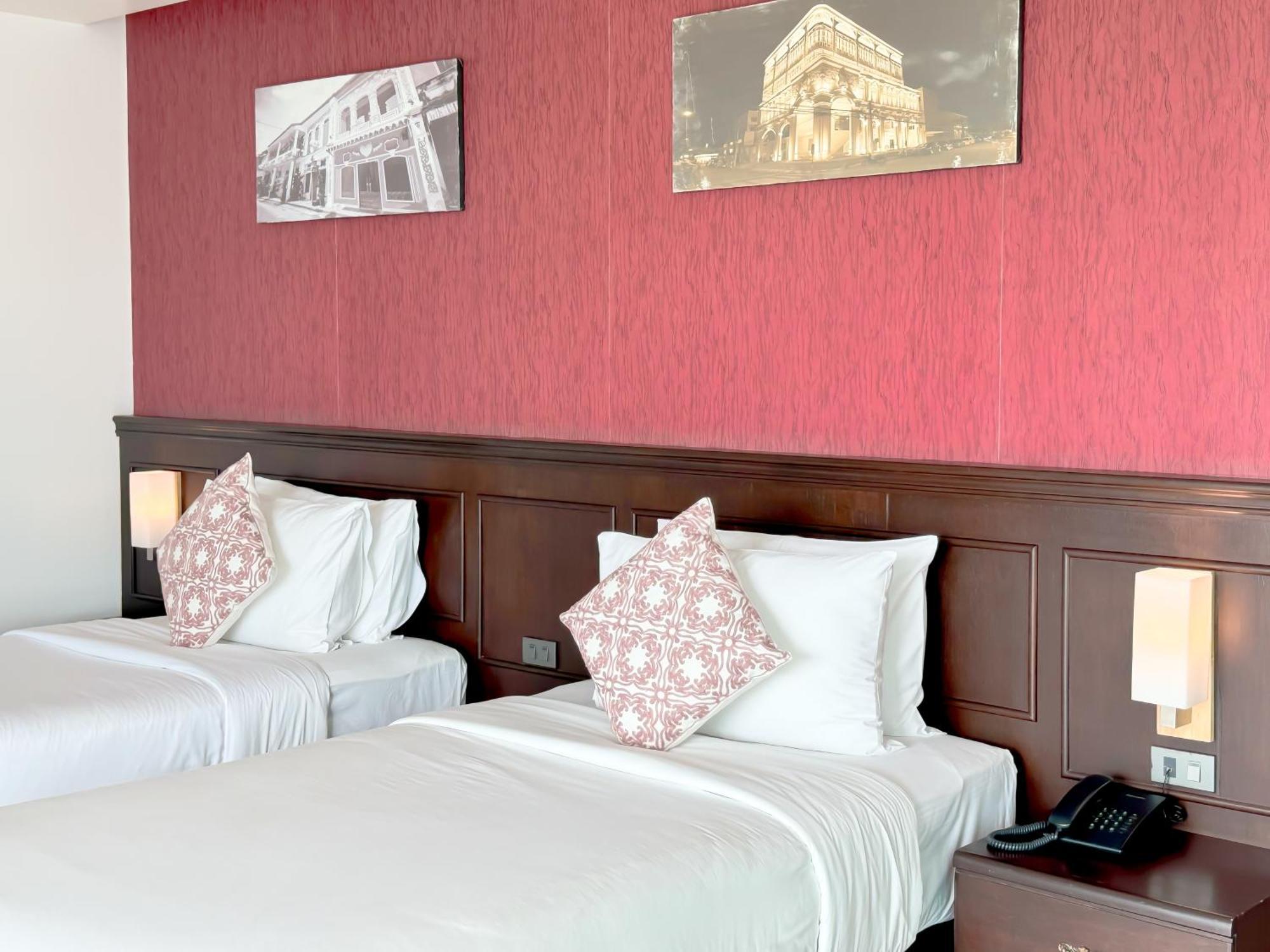 Grand Supicha City Hotel - Sha Plus Phuket Bagian luar foto