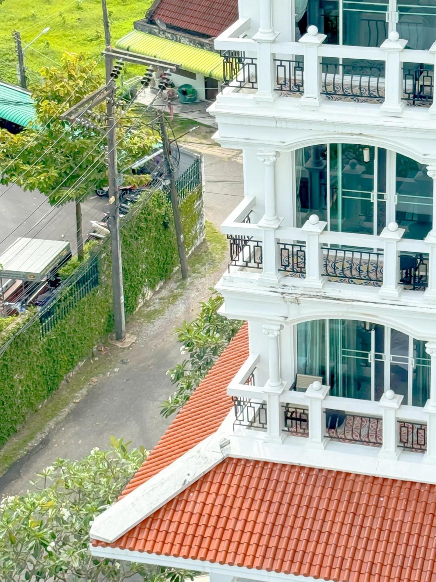 Grand Supicha City Hotel - Sha Plus Phuket Bagian luar foto