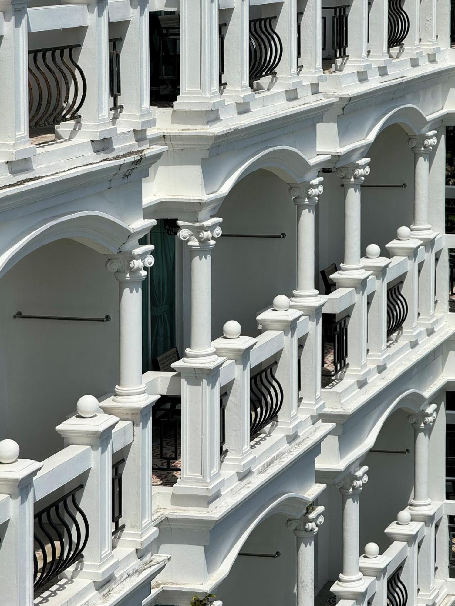 Grand Supicha City Hotel - Sha Plus Phuket Bagian luar foto