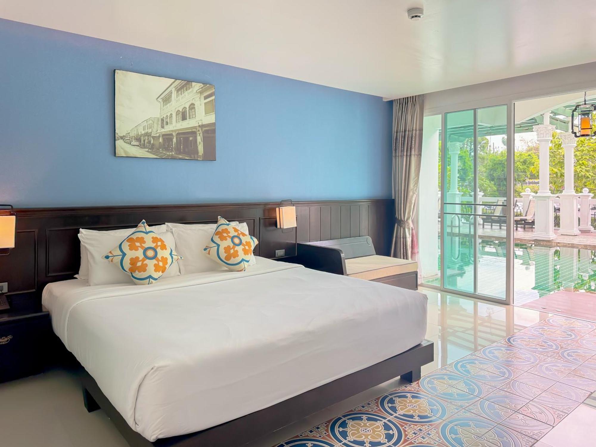 Grand Supicha City Hotel - Sha Plus Phuket Bagian luar foto
