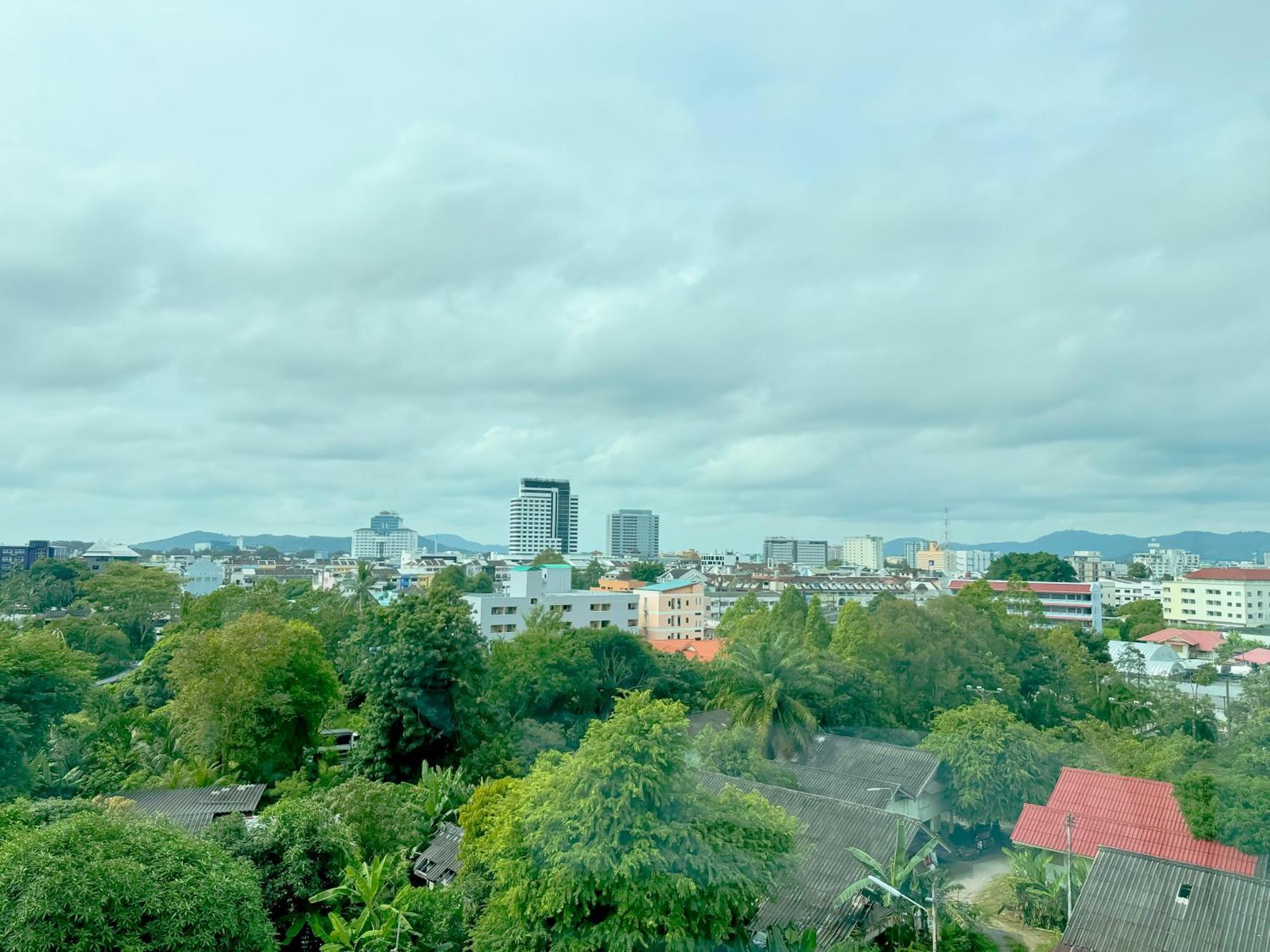 Grand Supicha City Hotel - Sha Plus Phuket Bagian luar foto