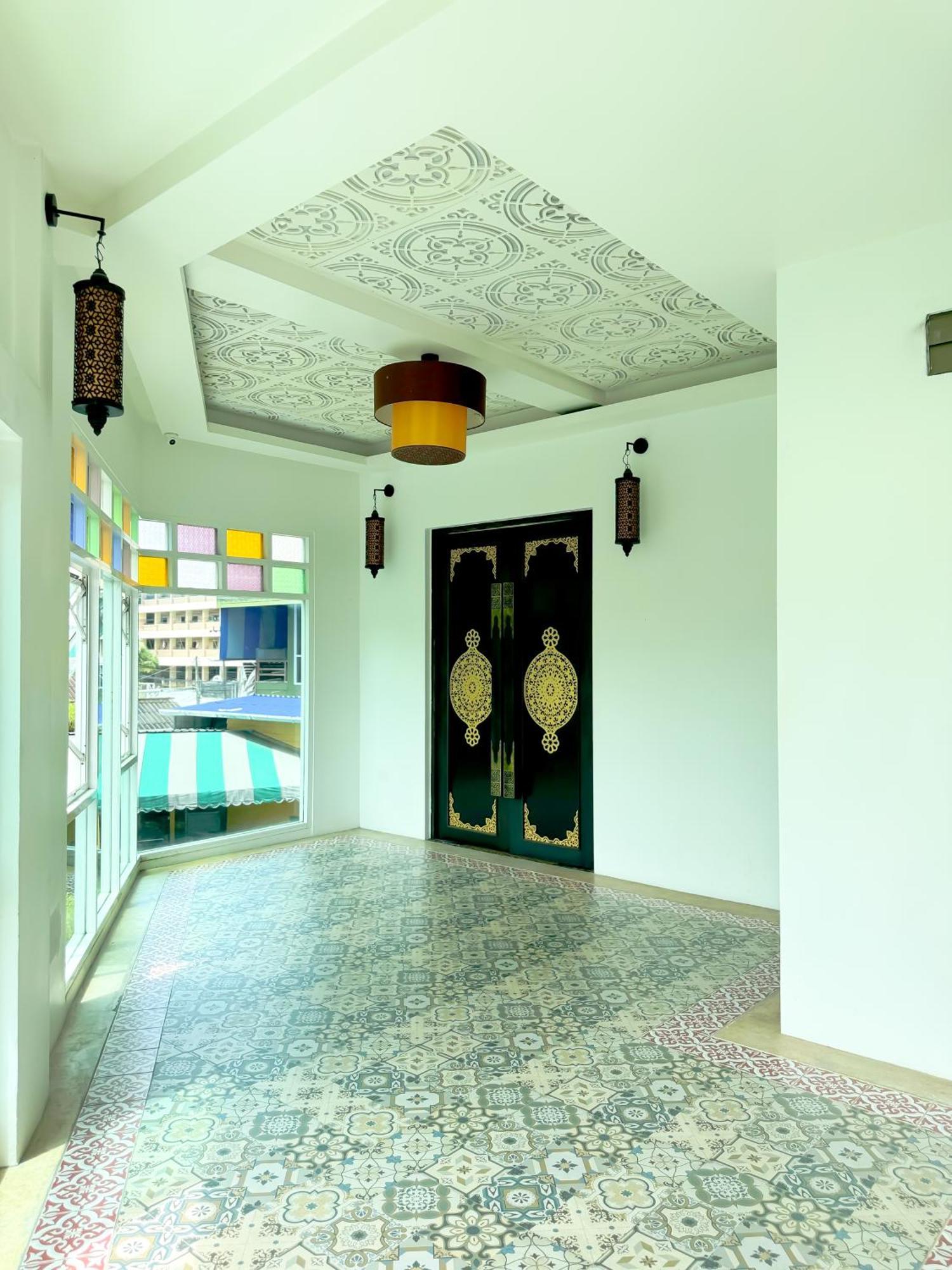 Grand Supicha City Hotel - Sha Plus Phuket Bagian luar foto