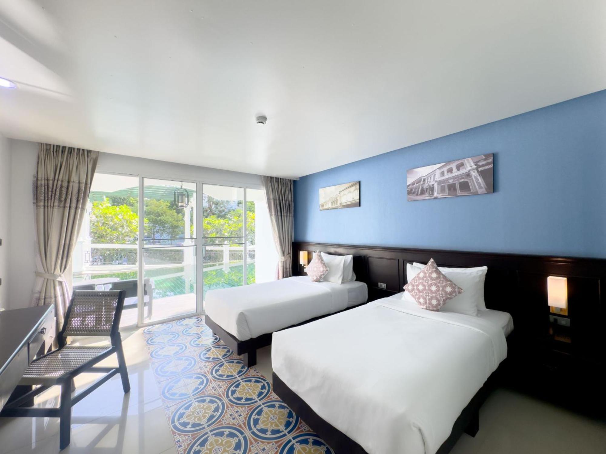 Grand Supicha City Hotel - Sha Plus Phuket Bagian luar foto