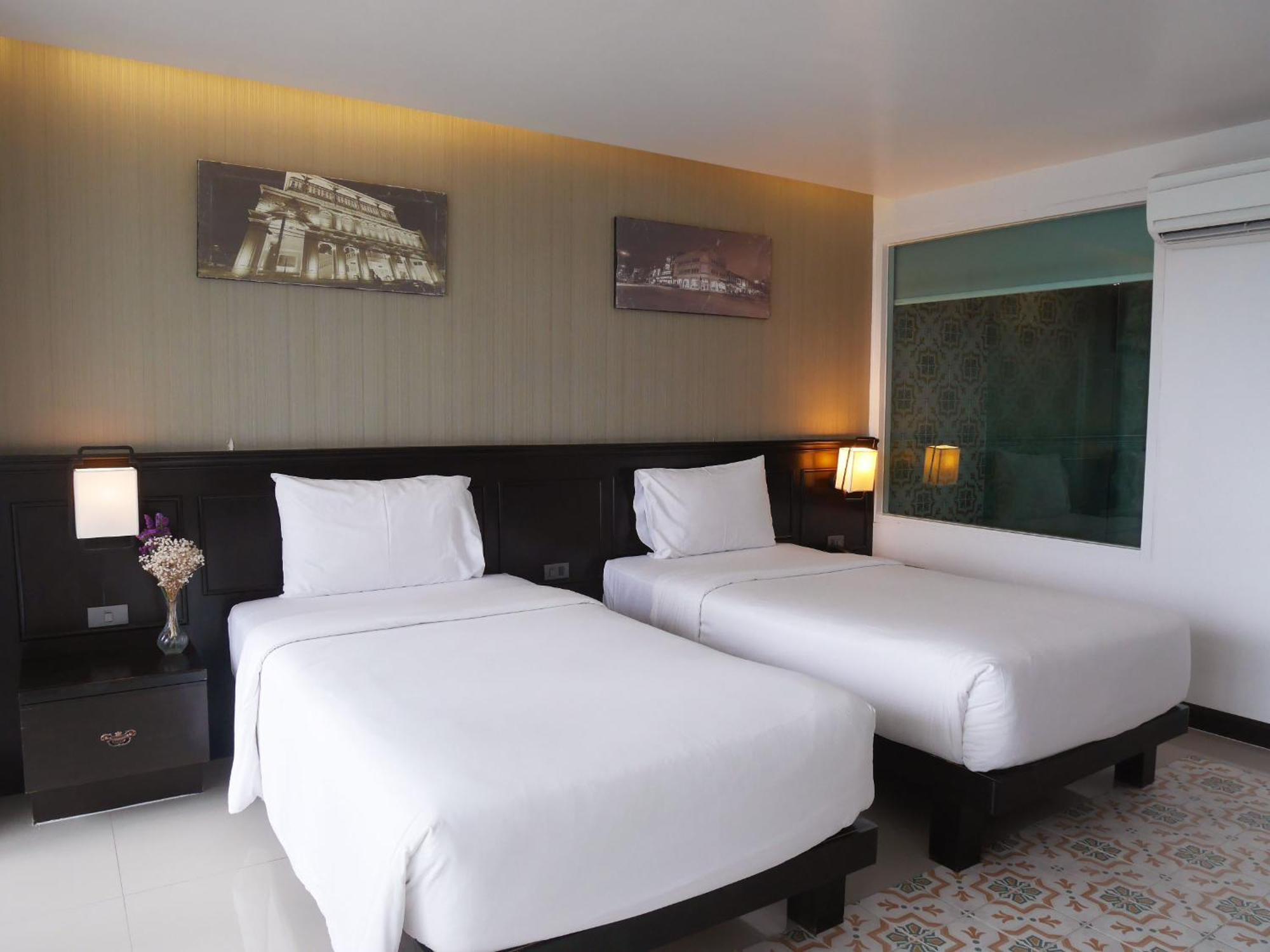 Grand Supicha City Hotel - Sha Plus Phuket Bagian luar foto